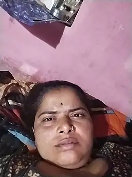 Snapshot of HOpooja356l chatting on June 7, 3:28 pm HOpooja356l online show from June 7, 3:28 pm