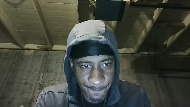 Snapshot of Leo99842 chatting on June 6, 4:07 am Leo99842 online show from June 6, 4:07 am