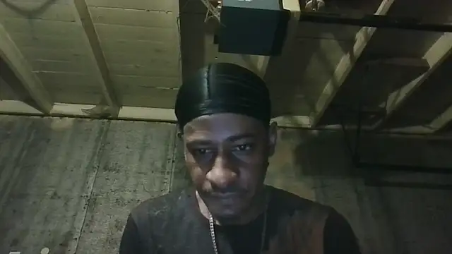 Snapshot of Leo99842 chatting on July 5, 4:19 am Leo99842 online show from July 5, 4:19 am