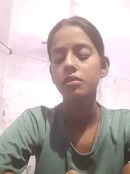Saloni-Tyagi online show from July 28, 11:15 pm
