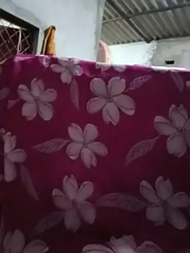 Snapshot of manishaverma chatting on June 11, 2:58 pm manishaverma online show from June 11, 2:58 pm