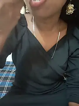 Snapshot of Sexy-Zeenat chatting on July 9, 6:47 am Sexy-Zeenat online show from July 9, 6:47 am