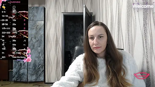Snapshot of Yevgeshka-Milashka chatting on October 18, 5:26 pm Yevgeshka-Milashka online show from October 18, 5:26 pm