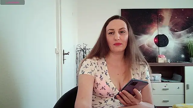 Snapshot of Yevgeshka-Milashka chatting on March 7, 7:08 am Yevgeshka-Milashka online show from March 7, 7:08 am