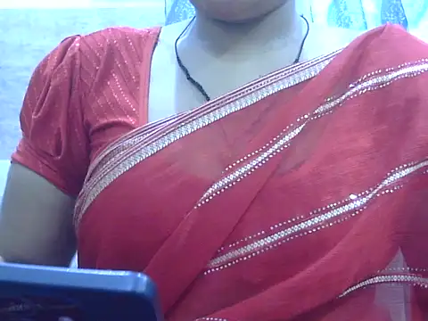 Snapshot of hey_darling_ chatting on July 5, 11:06 am hey darling online show from July 5, 11:06 am
