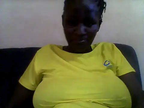 Snapshot of Angelbee_ chatting on July 11, 12:38 pm Angelbee online show from July 11, 12:38 pm
