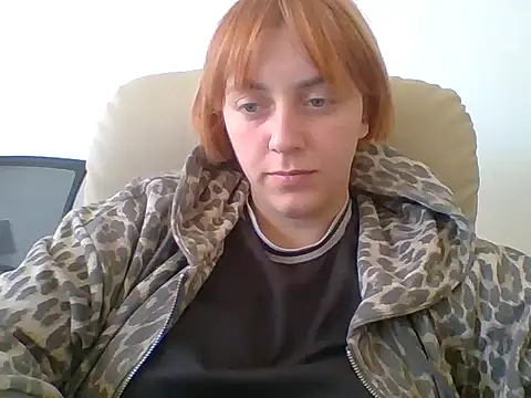EmilyCharmant online show from June 2, 12:16 pm