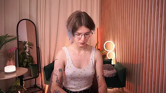 Lain Root online show from July 13, 5:40 am