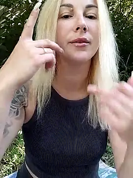 evil kitty online show from June 19, 6:41 am
