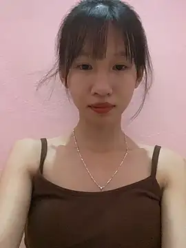 Snapshot of Abi_girl12 chatting on July 17, 5:54 pm Abi girl12 online show from July 17, 5:54 pm