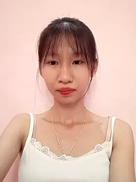 Snapshot of Abi_girl12 chatting on July 6, 7:48 am Abi girl12 online show from July 6, 7:48 am
