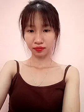 Snapshot of Abi_girl12 chatting on July 9, 4:02 am Abi girl12 online show from July 9, 4:02 am