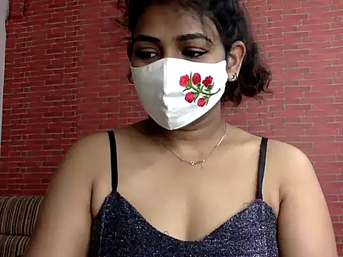 Nisha-moon online show from July 25, 7:16 am