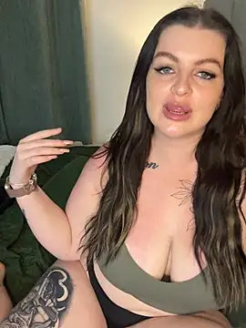 Snapshot of Maddison_Leighxo chatting on July 16, 9:01 pm Maddison Leighxo online show from July 16, 9:01 pm