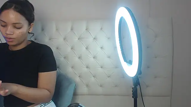 Snapshot of alexa___11 chatting on July 8, 12:50 pm alexa 11 online show from July 8, 12:50 pm