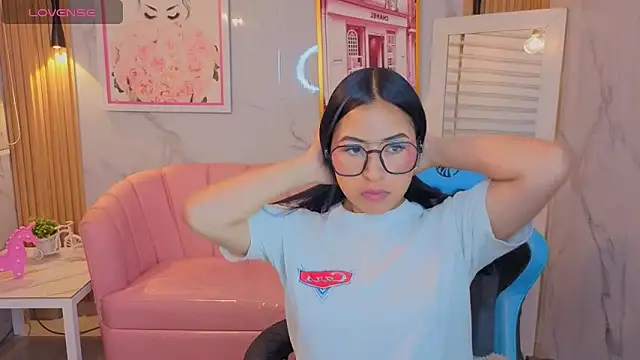 Snapshot of lia_x_a chatting on June 6, 12:54 pm lia x a online show from June 6, 12:54 pm