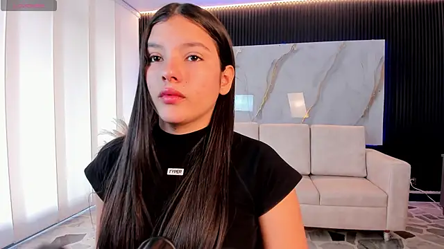 Snapshot of zoe_linss chatting on June 9, 3:13 pm zoe linss online show from June 9, 3:13 pm