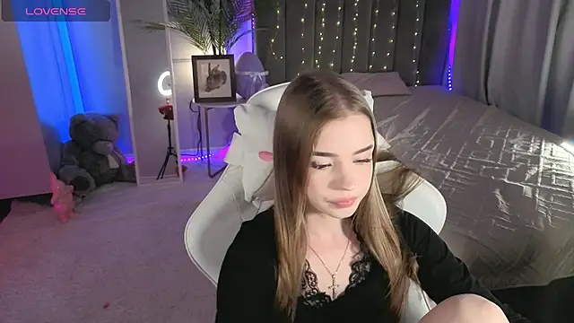 Snapshot of Milla_Way chatting on July 3, 2:45 pm Milla Way online show from July 3, 2:45 pm