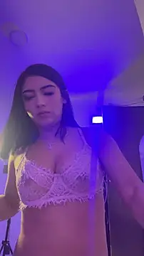 Snapshot of Nicolegh_ chatting on June 18, 2:10 am Nicolegh online show from June 18, 2:10 am