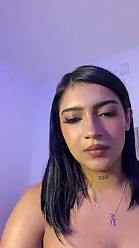 Snapshot of Nicolegh_ chatting on June 21, 2:06 am Nicolegh online show from June 21, 2:06 am