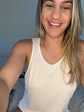 Snapshot of Betinhaalves chatting on June 16, 5:02 pm Betinhaalves online show from June 16, 5:02 pm