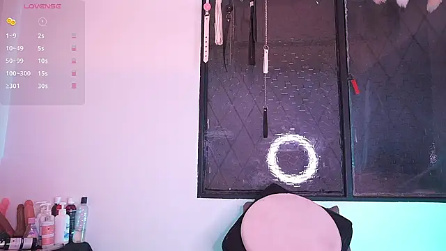 TiffanySander  online show from June 12, 11:13 pm