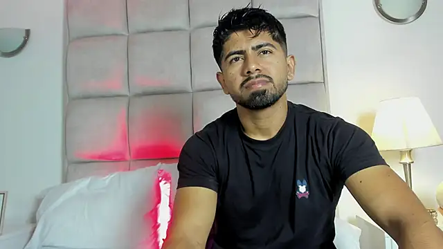Teaserhousejj  online show from June 3, 1:34 pm