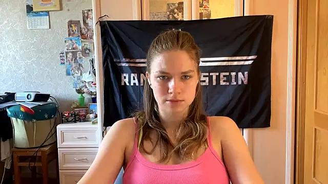 Snapshot of Codi_Rostersy chatting on July 13, 1:54 pm Codi Rostersy online show from July 13, 1:54 pm