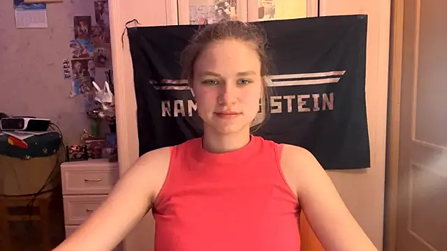 Snapshot of Codi_Rostersy chatting on July 15, 9:11 pm Codi Rostersy online show from July 15, 9:11 pm