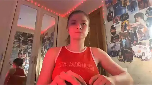 Snapshot of Codi_Rostersy chatting on June 3, 6:34 pm Codi Rostersy online show from June 3, 6:34 pm