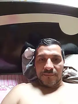 Snapshot of RIchar05 chatting on June 6, 2:11 pm RIchar05 online show from June 6, 2:11 pm