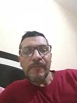 Snapshot of RIchar05 chatting on June 10, 1:56 pm RIchar05 online show from June 10, 1:56 pm
