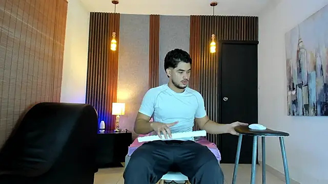 Snapshot of luciano_vitale chatting on July 13, 12:48 pm luciano vitale online show from July 13, 12:48 pm