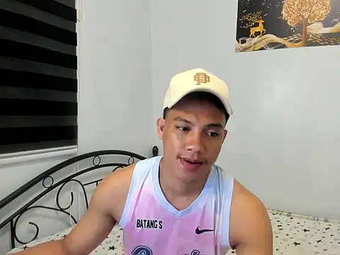 Snapshot of urfucker_vinz chatting on July 16, 12:46 pm urfucker vinz online show from July 16, 12:46 pm