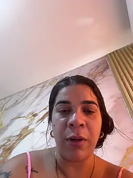 Siri Luxx online show from June 13, 6:06 pm