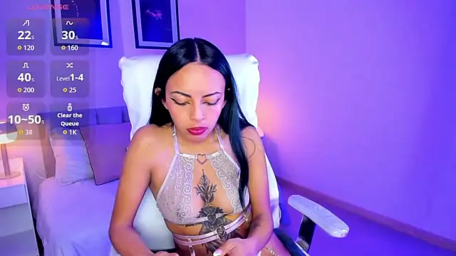 Snapshot of Madisson_Bluee chatting on July 25, 12:55 pm Madisson Bluee online show from July 25, 12:55 pm