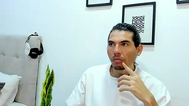 Snapshot of Antony_Stone chatting on June 4, 12:54 pm Antony Stone online show from June 4, 12:54 pm