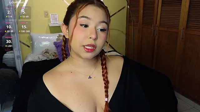Snapshot of attenea_cutte chatting on June 18, 1:38 pm attenea cutte online show from June 18, 1:38 pm