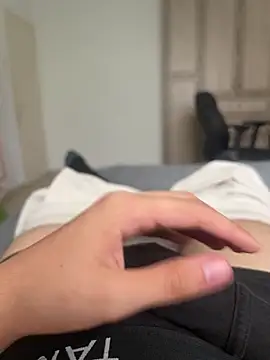 Boredbutt online show from June 7, 12:32 pm