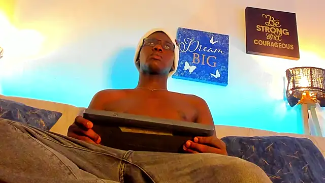 Snapshot of xavier_cole chatting on June 25, 7:30 pm xavier cole online show from June 25, 7:30 pm