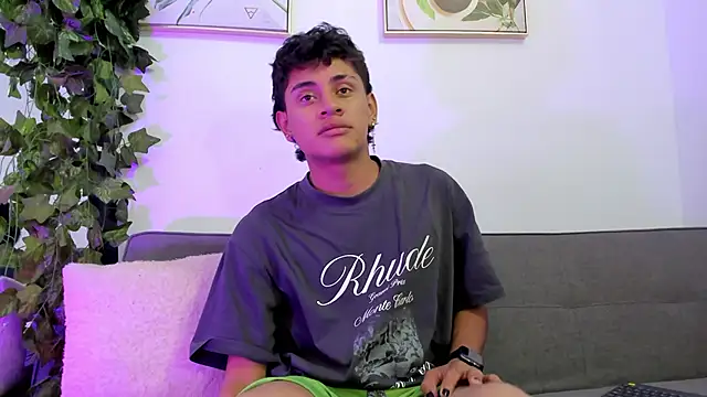 Joshua Fox online show from June 8, 7:14 pm