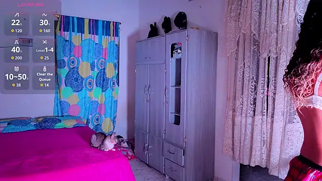 Snapshot of Celeste_Latina19 chatting on July 17, 9:39 am Celeste Latina19 online show from July 17, 9:39 am