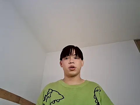 yiso  online show from June 3, 12:17 pm