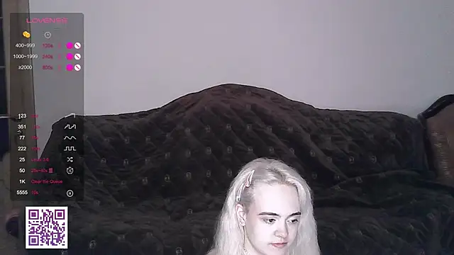 Snapshot of Oxcy_Secret chatting on June 14, 2:08 am Oxcy Secret online show from June 14, 2:08 am