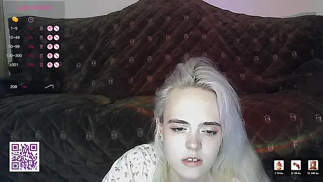 Snapshot of Oxcy_Secret chatting on June 25, 8:36 pm Oxcy Secret online show from June 25, 8:36 pm