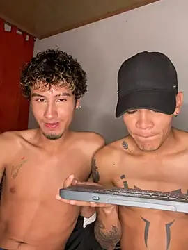 Dittoandpayton online show from July 9, 6:36 am