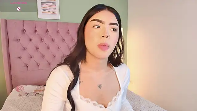 Snapshot of Hannahope_ chatting on July 1, 5:57 pm Hannahope online show from July 1, 5:57 pm