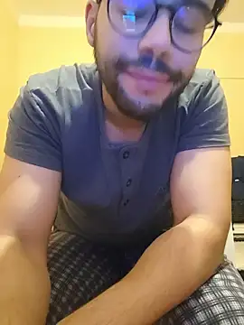 gapelover08 online show from June 7, 8:47 pm