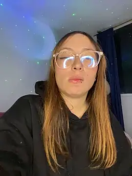 Caamii  online show from June 20, 3:33 am