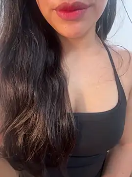 Snapshot of QuynhAnhhh_sweet chatting on June 22, 6:32 am QuynhAnhhh sweet online show from June 22, 6:32 am